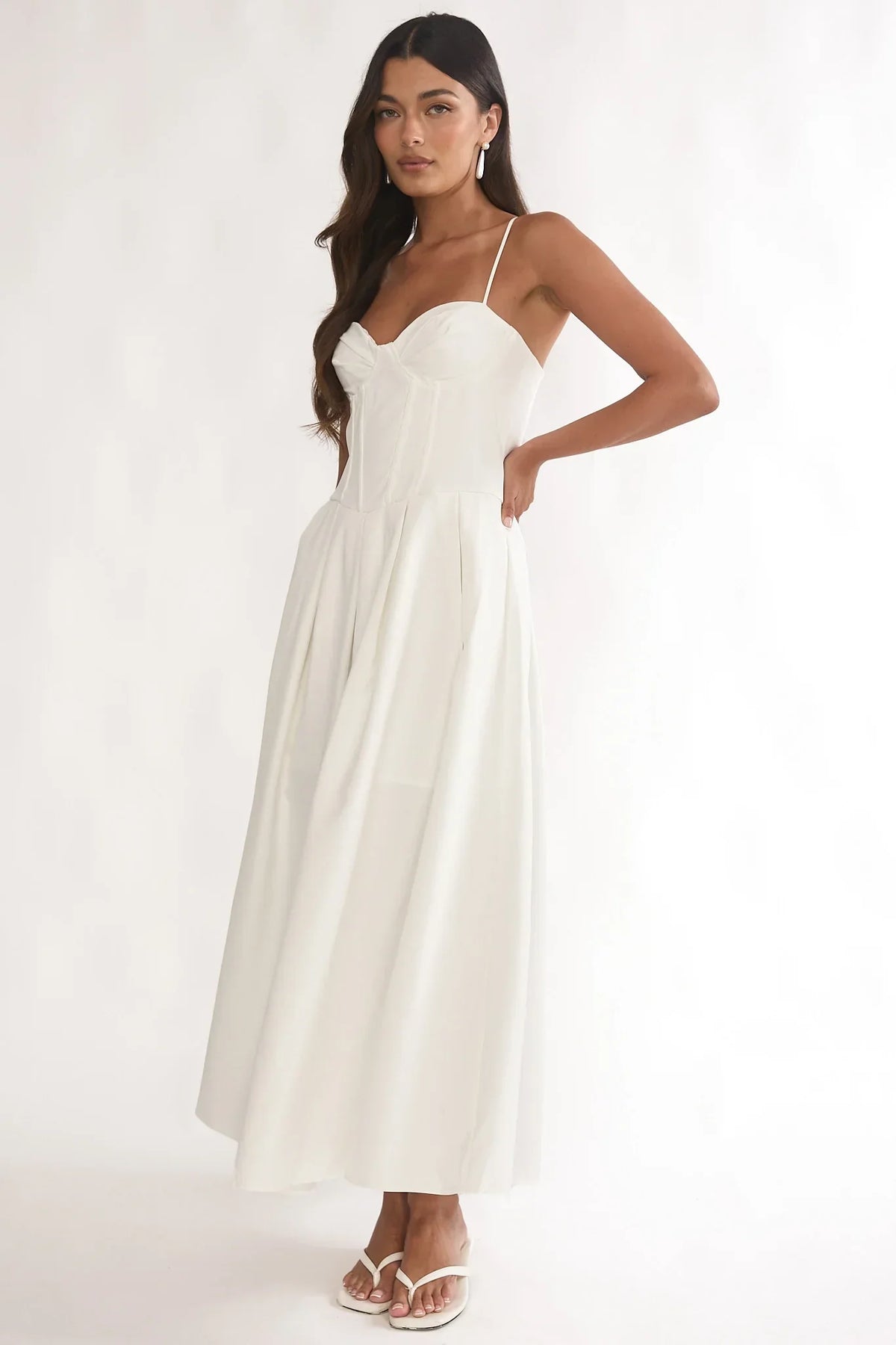 Kearsy Box Pleat Sweetheart Neckline Midi Dress White