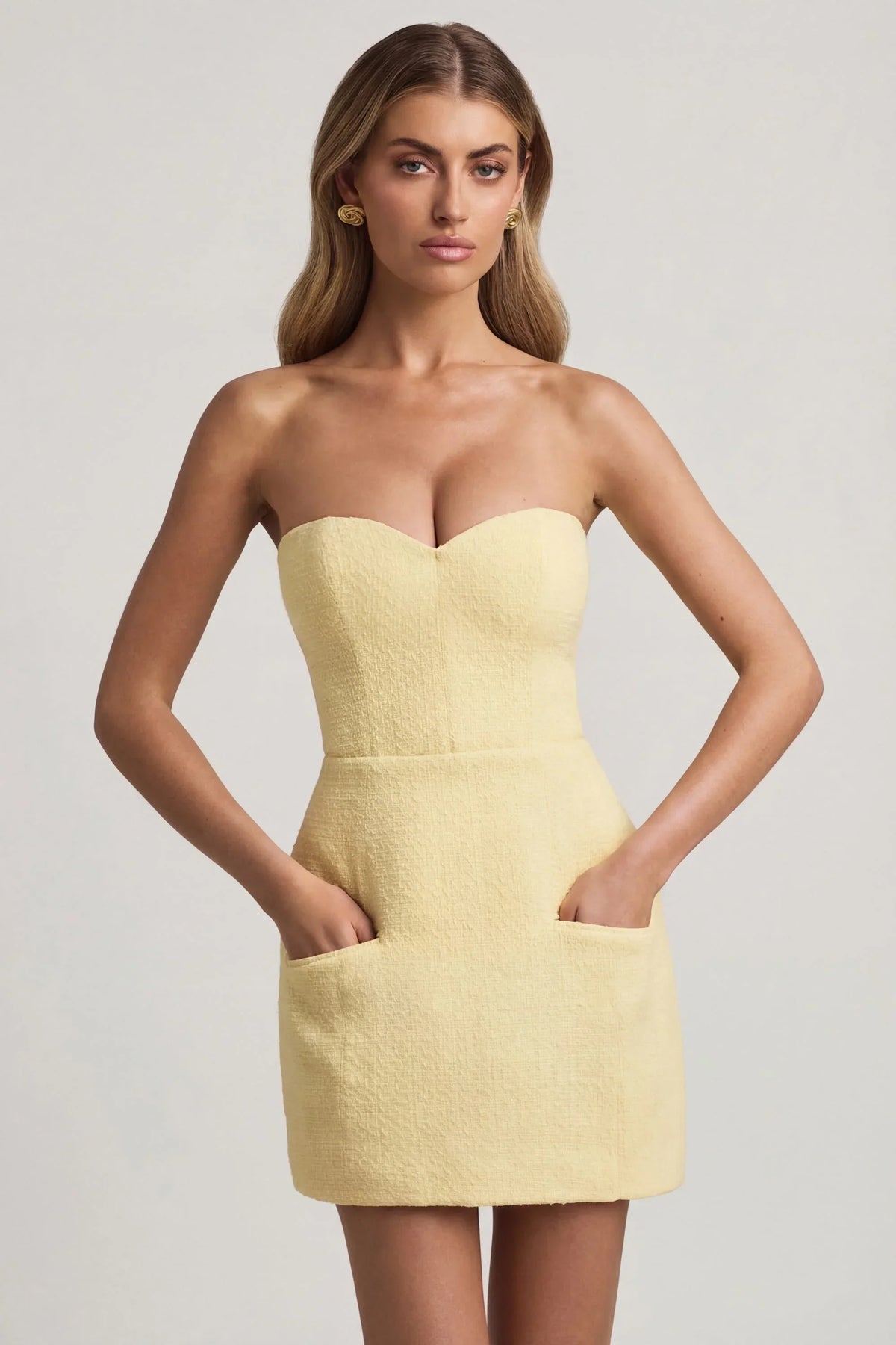 Sweetheart-Neck Strapless Structured Mini Dress in Pastel Yellow